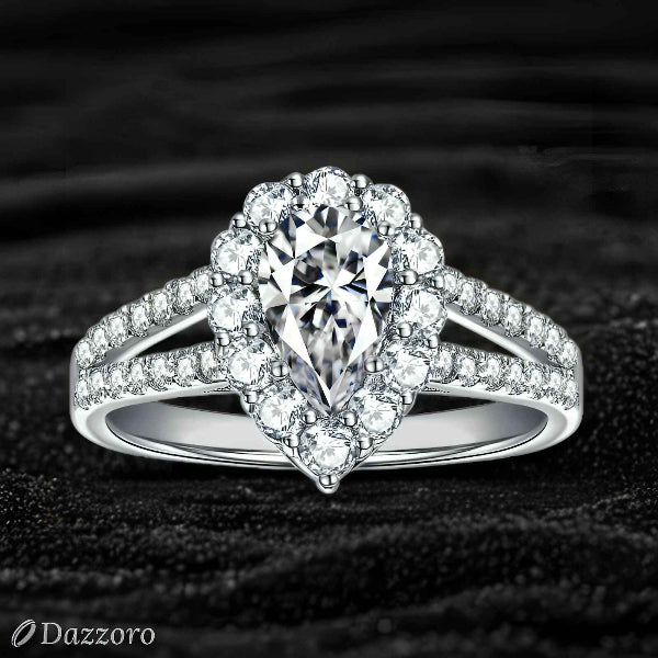 Solene Grace Moissanite Ring